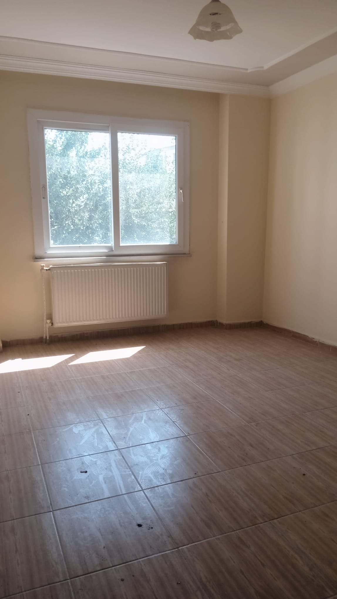 RAUFBEY MAHALLESİ KARA CAMİ CİVARI SATILIK DAİRE