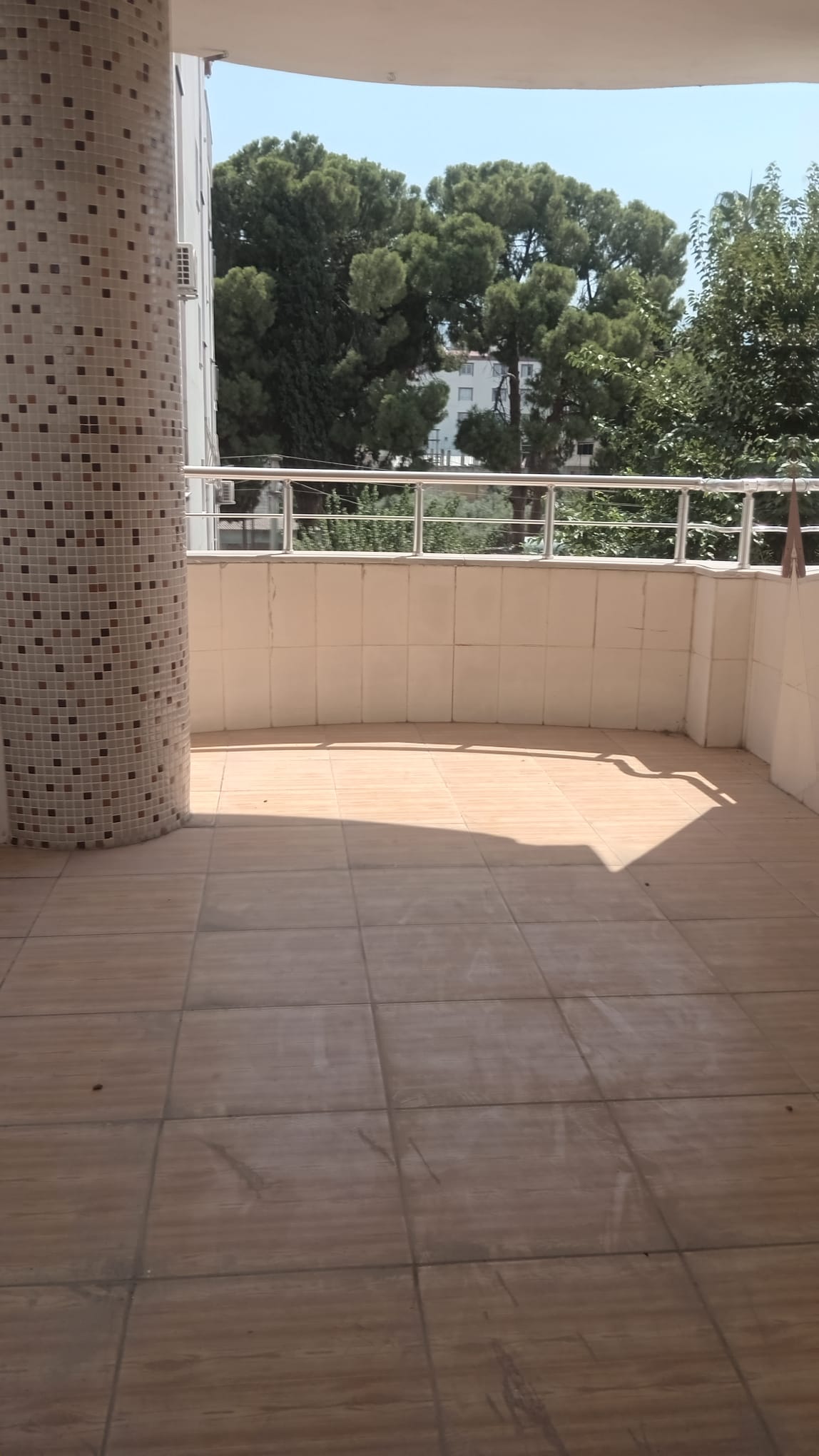 RAUFBEY MAHALLESİ KARA CAMİ CİVARI SATILIK DAİRE